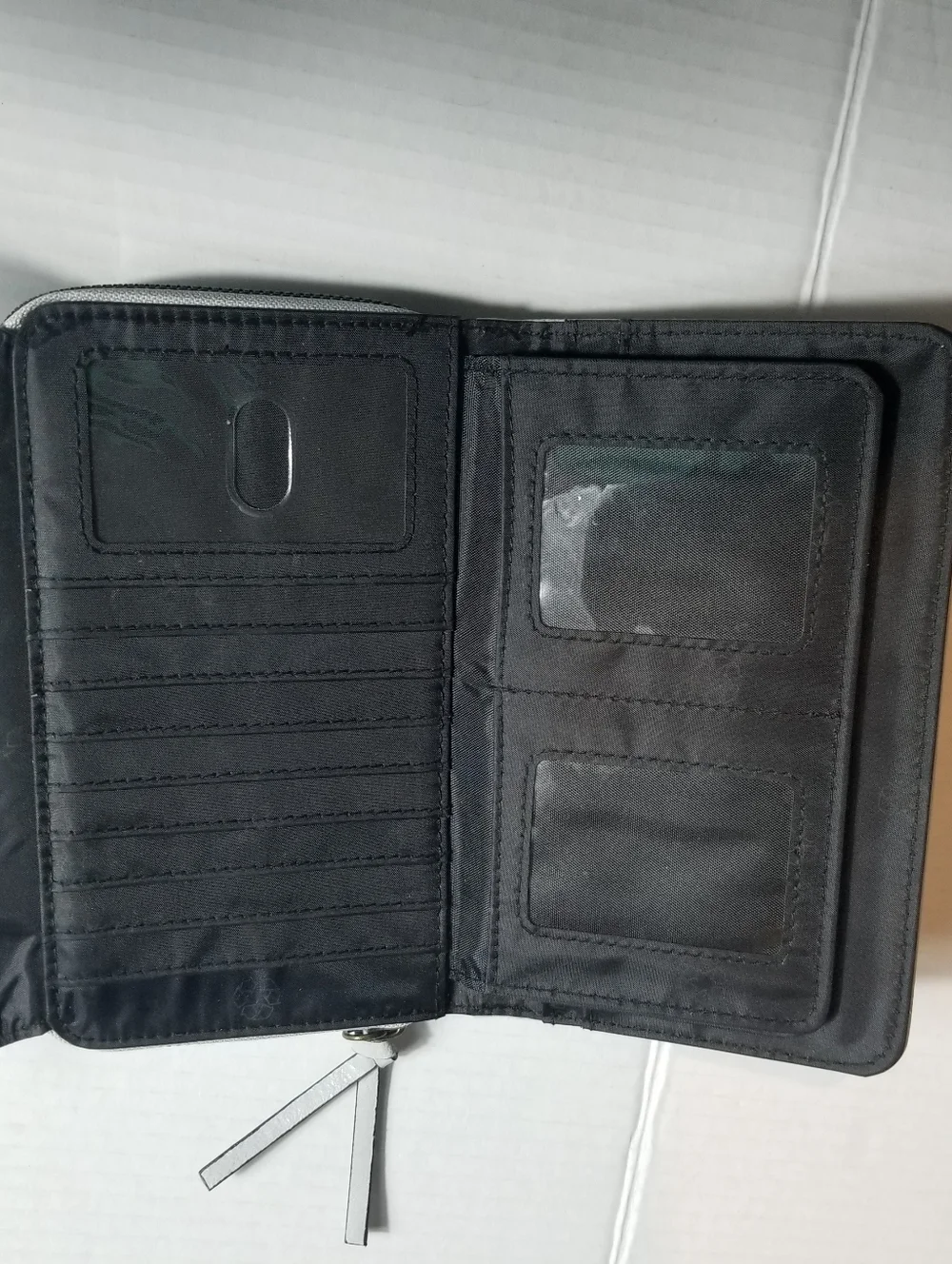 GRAY MULTI COMPARTMENT WALLET